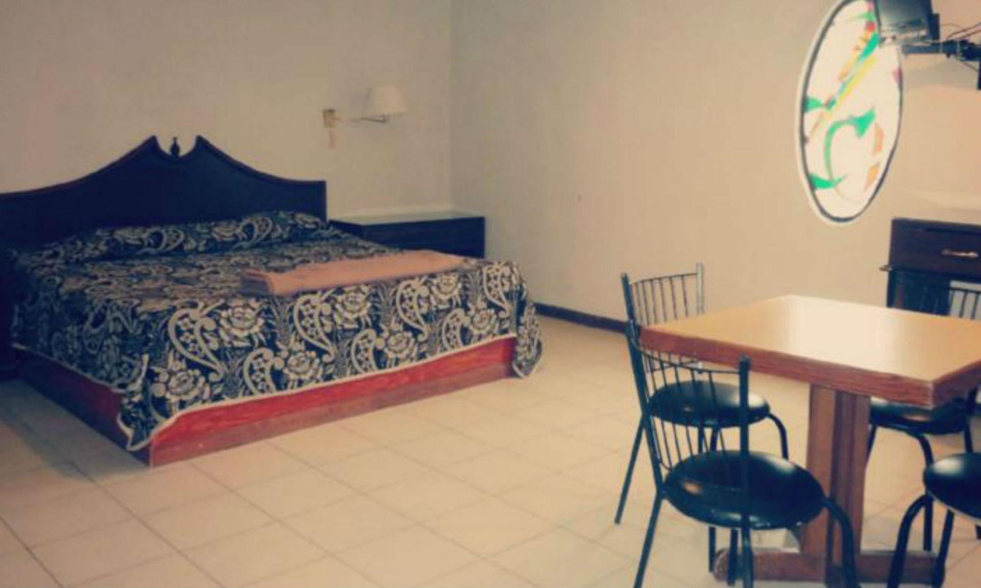Fundador Hotel Monterrey Buitenkant foto